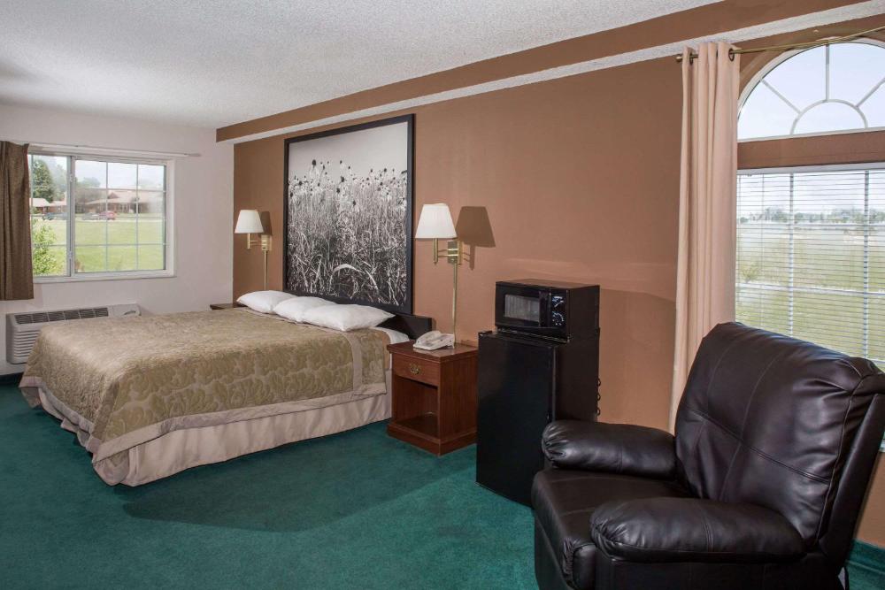King Suite interior